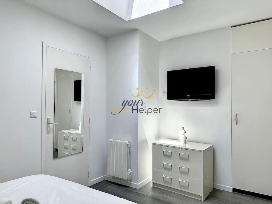 Le Duc - Centre Parking Apartment