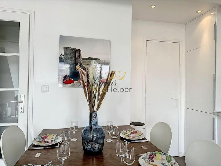 Le Duc - Centre Parking Apartment